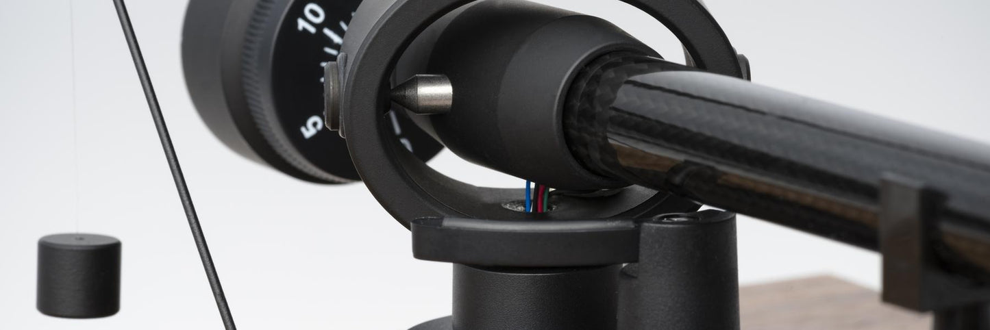 Pro-Ject Debut Carbon Classic Turntable (Formally Debut E Carbon)